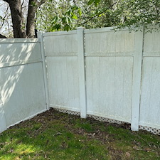 Vinyl-Fence-Transformation-Pittsburgh-PA 1
